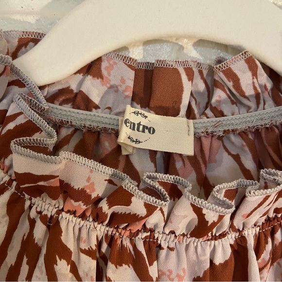 Entro Animal Print Puff Sleeve Top Size M - Picture 4 of 5
